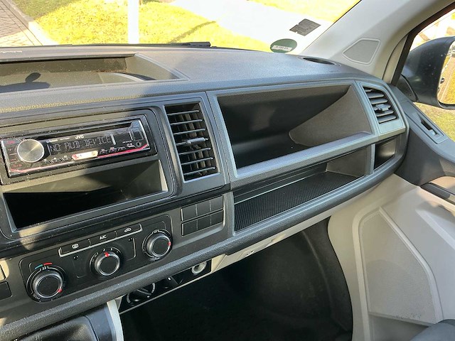 2017 volkswagen transporter kombi 2.0 tdi l1h2 highl. bedrijfswagen - afbeelding 18 van  39