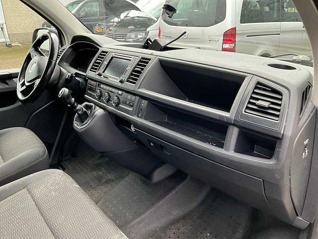2017 volkswagen transporter kombi caravelle tdi bedrijfswagen - afbeelding 8 van  20