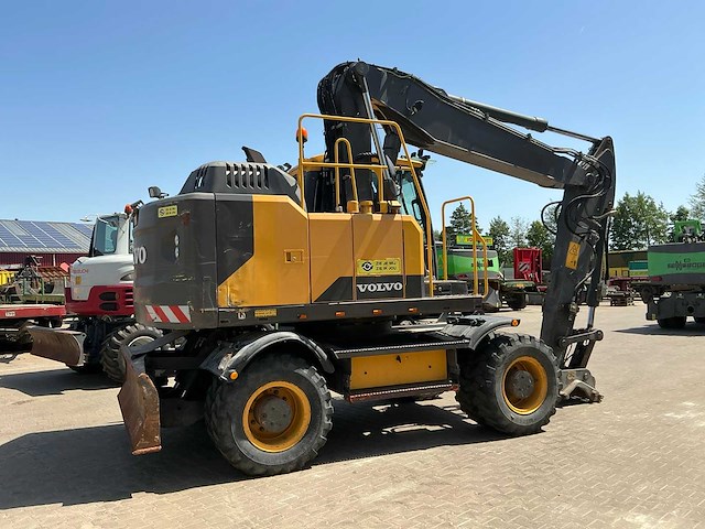 2017 volvo ew160e banden graafmachine 4x4 - afbeelding 11 van  16
