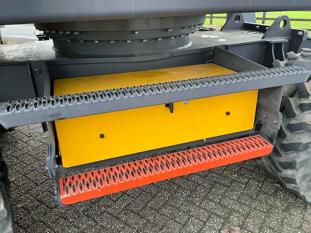 2017 volvo excavator ew 180e banden graafmachine - afbeelding 11 van  39