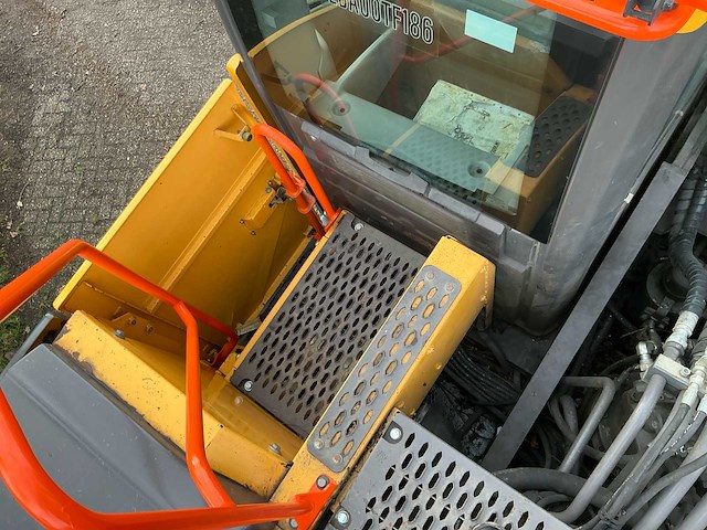 2017 volvo excavator ew 180e banden graafmachine - afbeelding 16 van  39