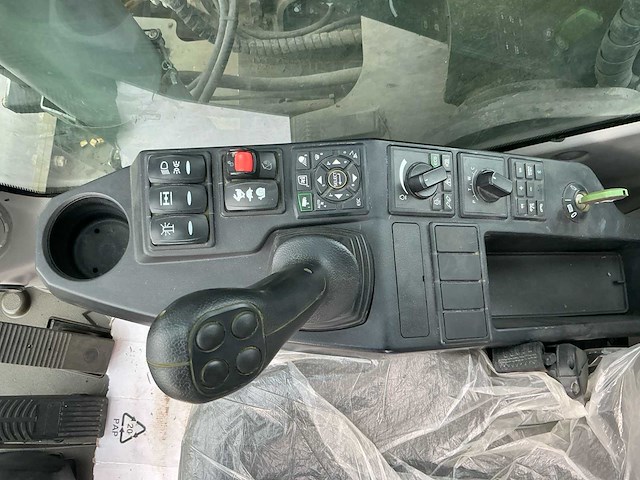 2017 volvo excavator ew 180e banden graafmachine - afbeelding 26 van  39