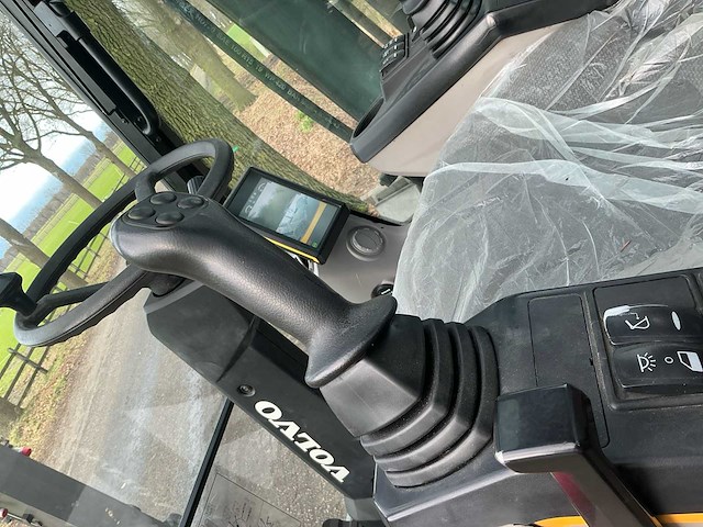 2017 volvo excavator ew 180e banden graafmachine - afbeelding 29 van  39