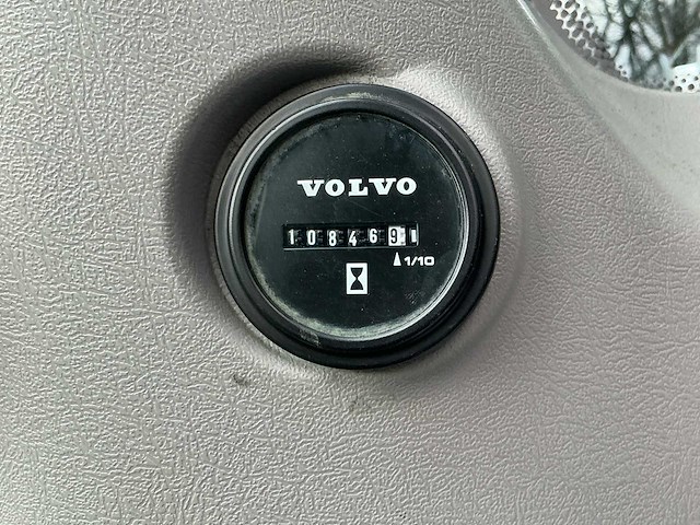 2017 volvo excavator ew 180e banden graafmachine - afbeelding 30 van  39