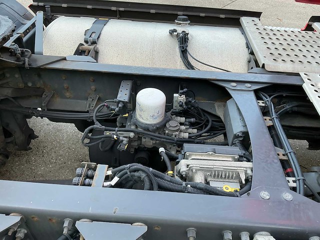 2017 volvo fh opleggertrekker - afbeelding 11 van  44