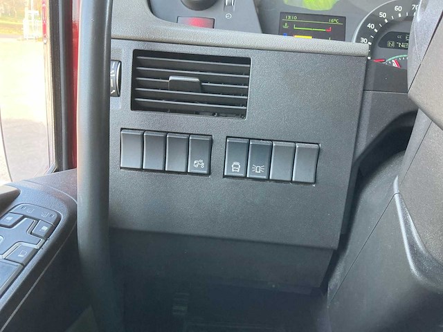 2017 volvo fh opleggertrekker - afbeelding 24 van  44