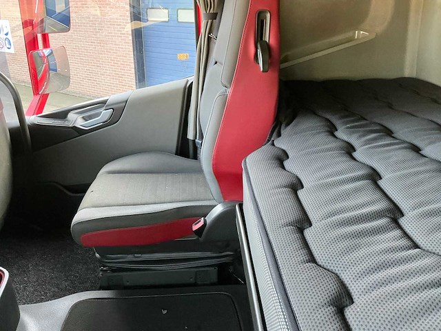 2017 volvo fh opleggertrekker - afbeelding 30 van  44