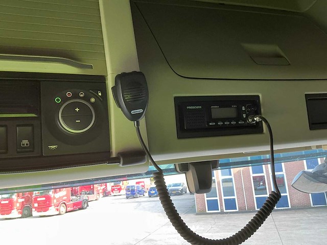 2017 volvo fh opleggertrekker - afbeelding 32 van  44