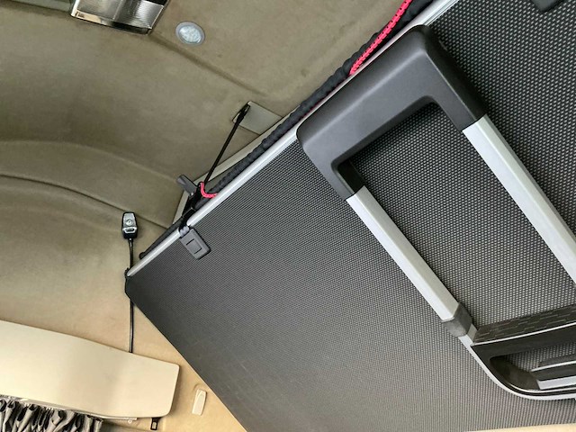 2017 volvo fh opleggertrekker - afbeelding 36 van  44