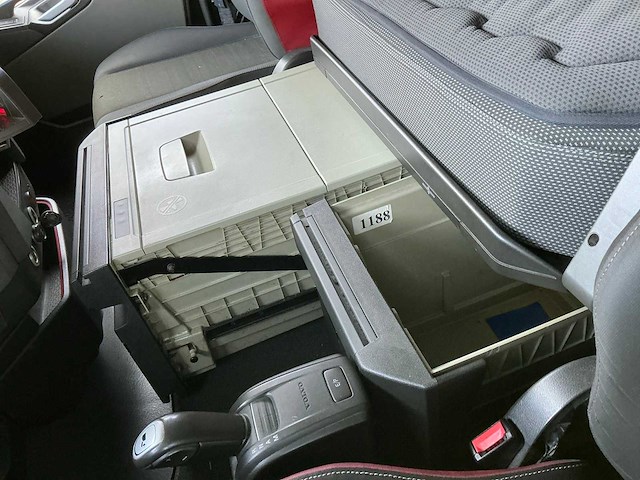 2017 volvo fh opleggertrekker - afbeelding 39 van  44