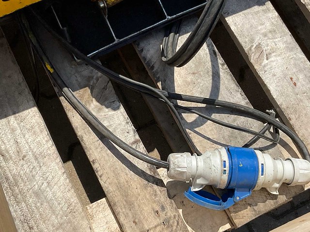 2017 yale cpef30.5 elektrische kettingtakel - afbeelding 5 van  9