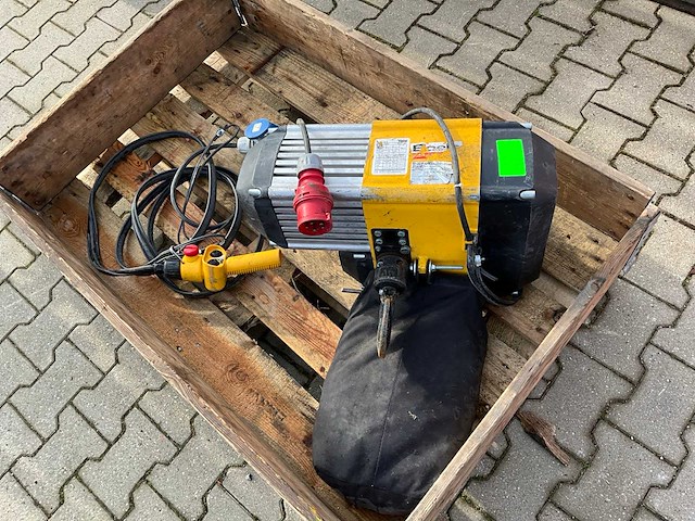 2017 yale cpvf 10.8 elektrische kettingtakel - afbeelding 8 van  9