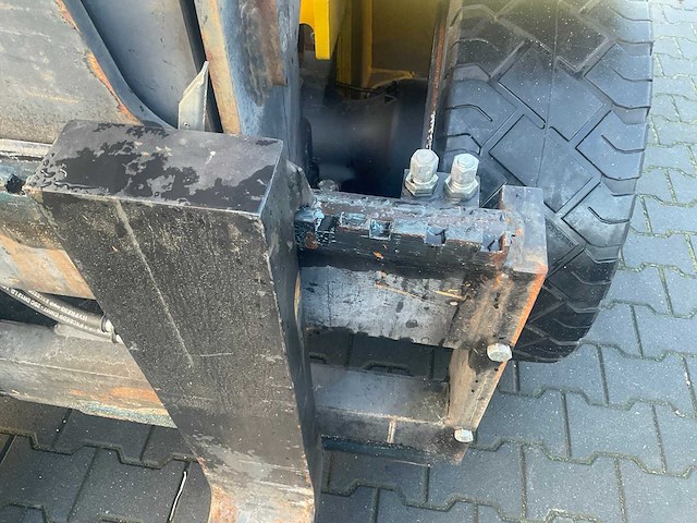 2017 yale gdp80v vorkheftruck - afbeelding 13 van  24