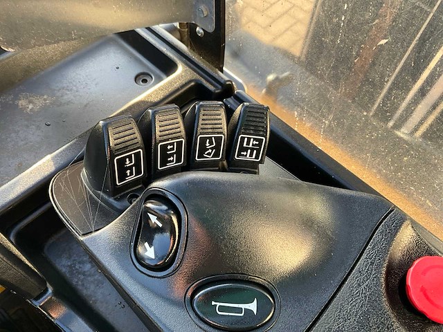 2017 yale mr16n reach truck - afbeelding 5 van  18