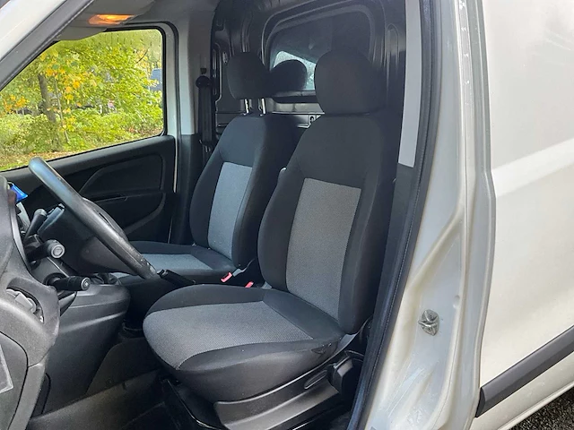 2018 - fiat - doblò cargo - bedrijfswagen - afbeelding 2 van  23