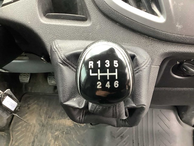 2018 - ford - transit - 290 2.0 tdci l2h2 tr - bedrijfswagen - afbeelding 3 van  16