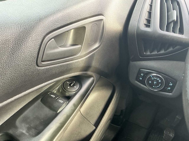 2018 - ford - transit connect - 1.5 tdci l2 trend - bedrijfswagen - afbeelding 4 van  13