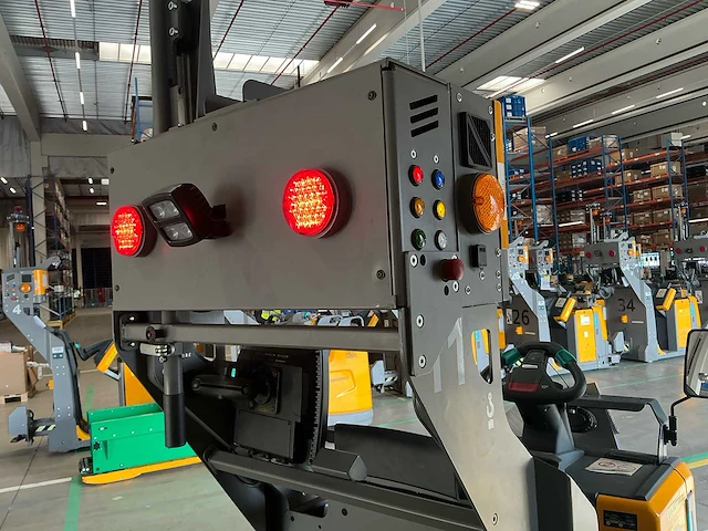 2018 - jungheinrich - ezs-350-a-ftf - takelwagen - afbeelding 3 van  5