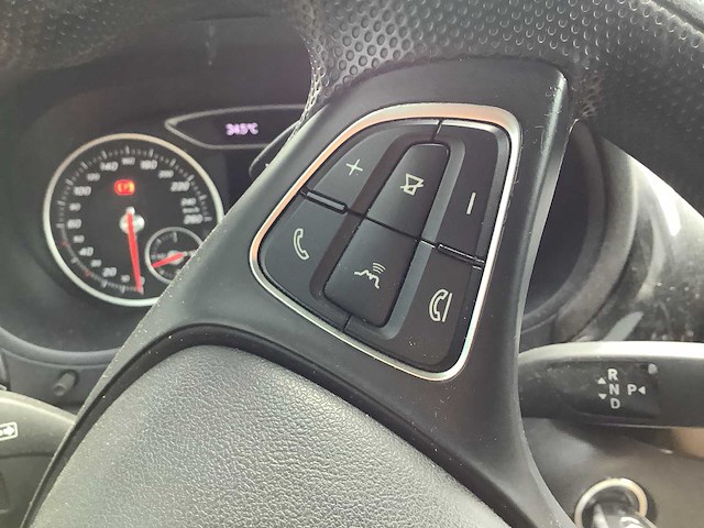 2018 - mercedes-benz - b-klasse - 220 d ambition - personenauto - afbeelding 10 van  15