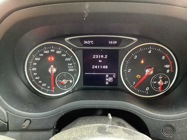 2018 - mercedes-benz - b-klasse - 220 d ambition - personenauto - afbeelding 13 van  15