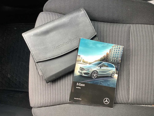 2018 - mercedes-benz - b-klasse - 220 d ambition - personenauto - afbeelding 15 van  15