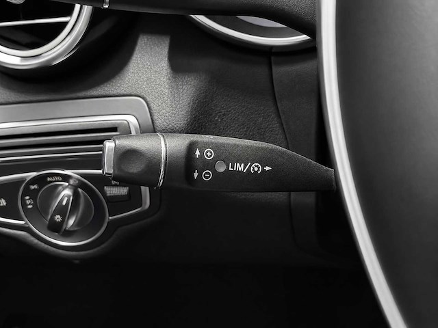 2018 - mercedes-benz - c-klasse estate - 180 sport ed. pr. + -sh-568-d iaw - afbeelding 31 van  32