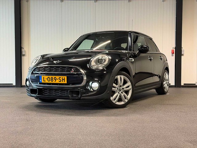 2018 - mini - 5-deurs - 2.0 coop.s chili sb - l-089-sh iaw - afbeelding 1 van  26