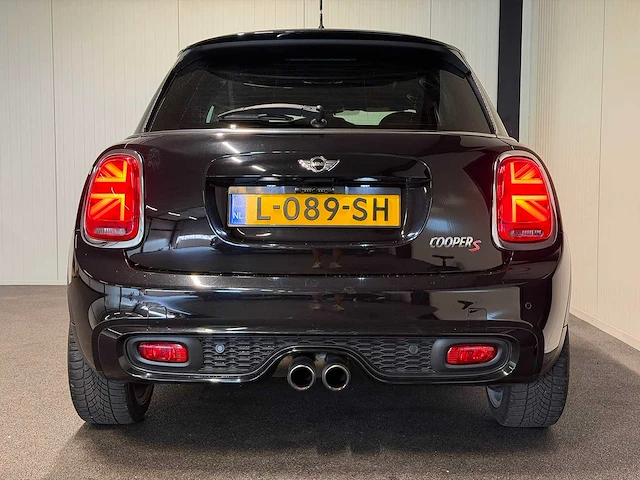 2018 - mini - 5-deurs - 2.0 coop.s chili sb - l-089-sh iaw - afbeelding 22 van  26