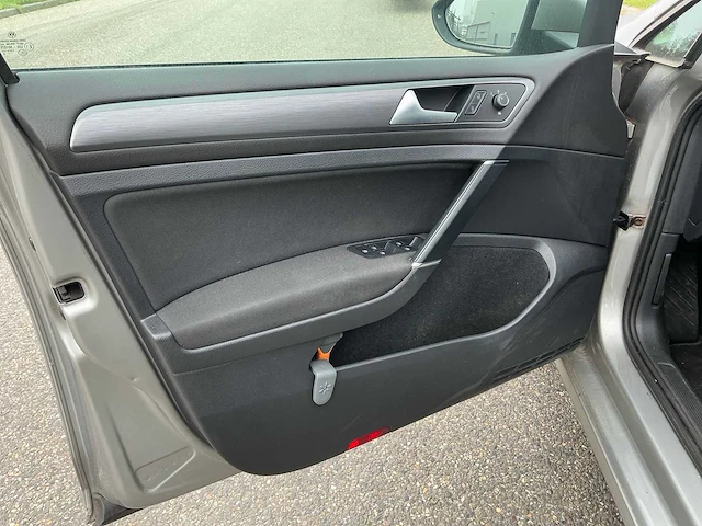 2018 - volkswagen - e-golf - ev - car - afbeelding 8 van  22