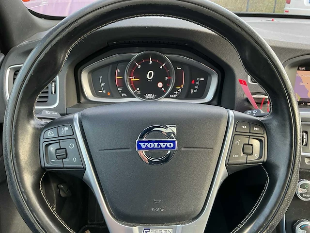 2018 - volvo - v60 - 2.0 d4 bus. sport - personenauto - afbeelding 8 van  21