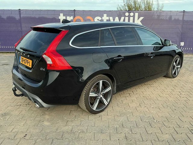 2018 - volvo - v60 - 2.0 d4 bus. sport - personenauto - afbeelding 16 van  21