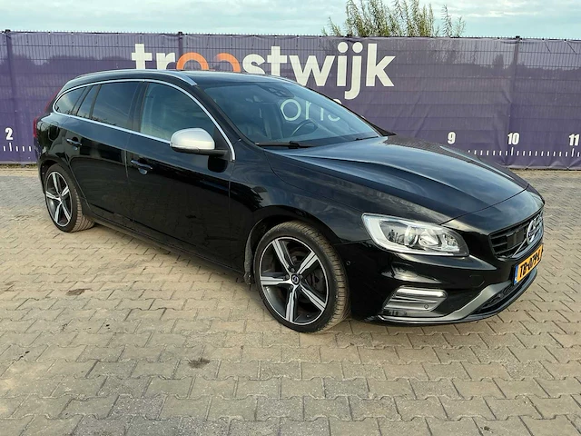 2018 - volvo - v60 - 2.0 d4 bus. sport - personenauto - afbeelding 12 van  21