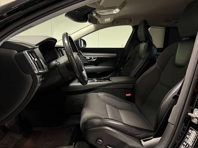 2018 - volvo - v90 - 2.0 t8 awd momentum n-089-tz iaw - afbeelding 6 van  25