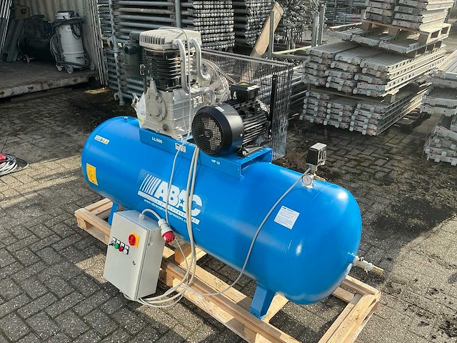 2018 abac pro b7900 500 ft10 yd luchtcompressor - afbeelding 1 van  21