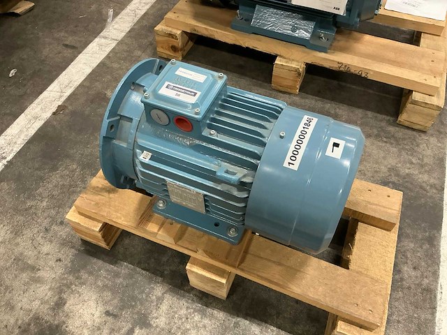 2018 abb m2bax 132sme 4 elektromotor - afbeelding 2 van  4