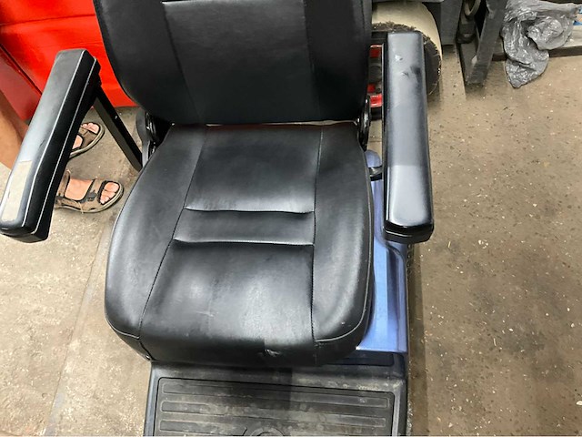 2018 afiscooter c4 gemotoriseerde scooter - afbeelding 3 van  5