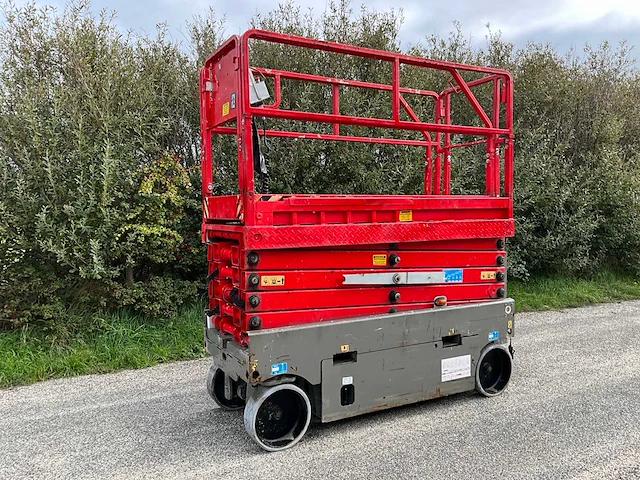 2018 airo x12 en hoogwerker - afbeelding 1 van  12