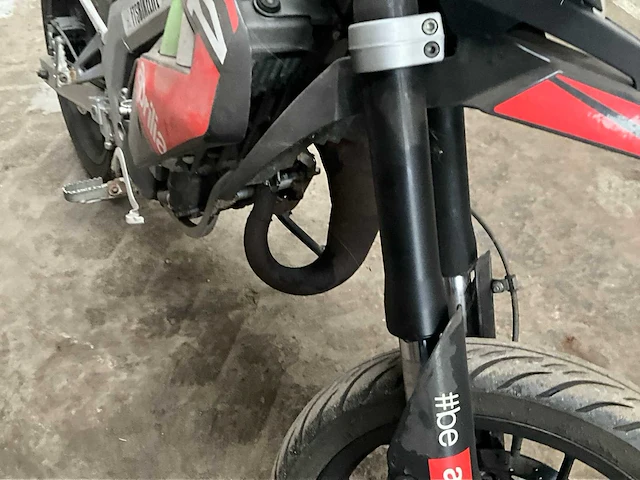 2018 aprilia sx 50 bromfiets - afbeelding 2 van  17
