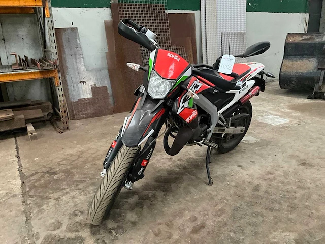 2018 aprilia sx 50 bromfiets - afbeelding 1 van  17