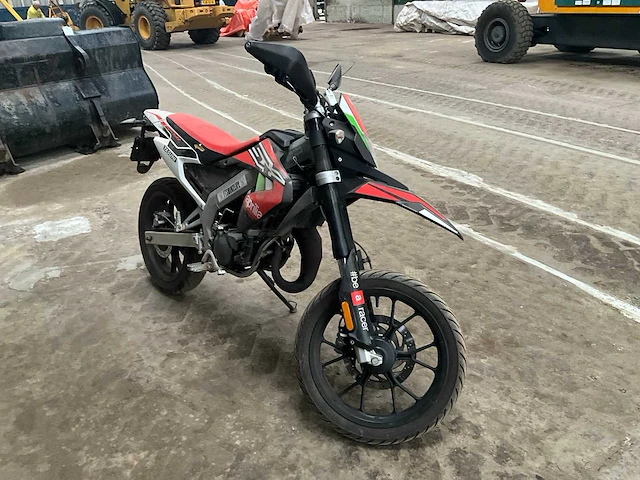 2018 aprilia sx 50 bromfiets - afbeelding 10 van  17