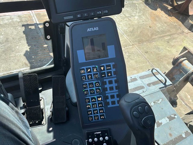 2018 atlas 250 mh banden graafmachine - afbeelding 5 van  16