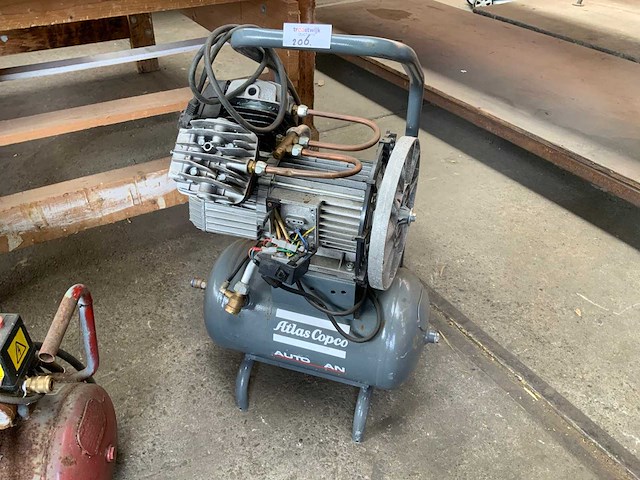 2018 atlas copco luchtcompressor - afbeelding 1 van  4