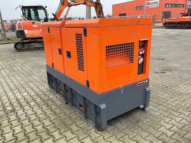 2018 atlas copco qas 60 st3 stroom aggregaat - afbeelding 11 van  16