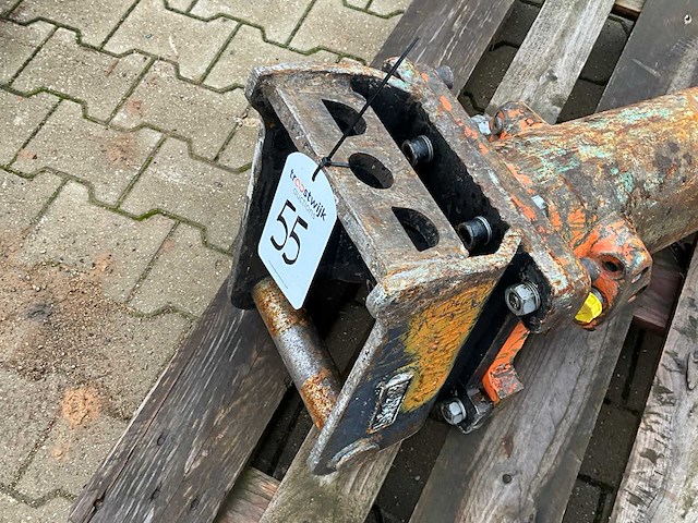 2018 atlas copco sb 152 hydraulische sloophamer - afbeelding 5 van  9