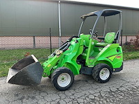 2018 avant m528 shovel