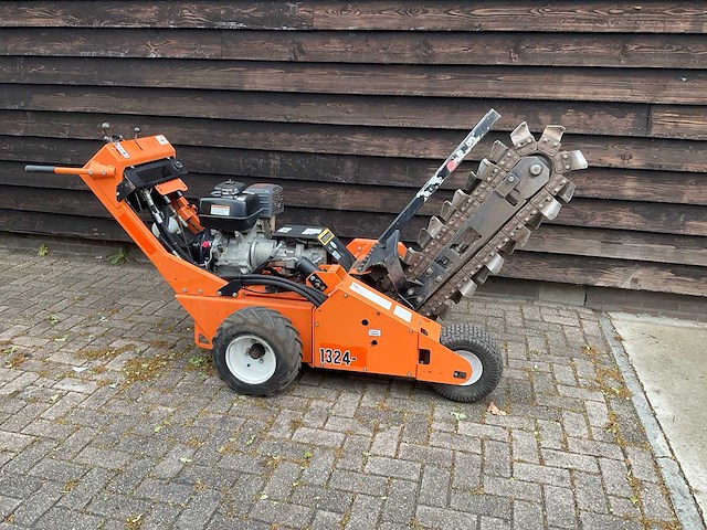 2018 barretto 1324 sleuvengraafmachine - afbeelding 1 van  12