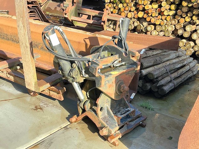 2018 beco ksw4h kanteljuk cw40 - afbeelding 1 van  8