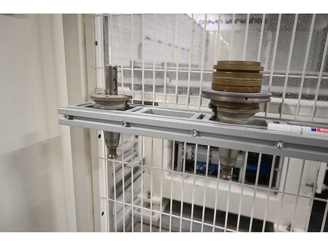 2018 benteler 040 pc processing center grinding cnc- glasbewerkingsmachine (c) - afbeelding 20 van  35