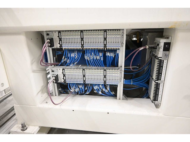 2018 benteler 040 pc processing center grinding cnc- glasbewerkingsmachine (c) - afbeelding 35 van  35