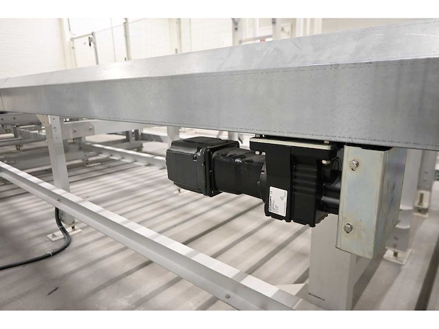 2018 benteler 5-delige aangedreven glas transport en positioneerband bocht-systeem (c) - afbeelding 12 van  14